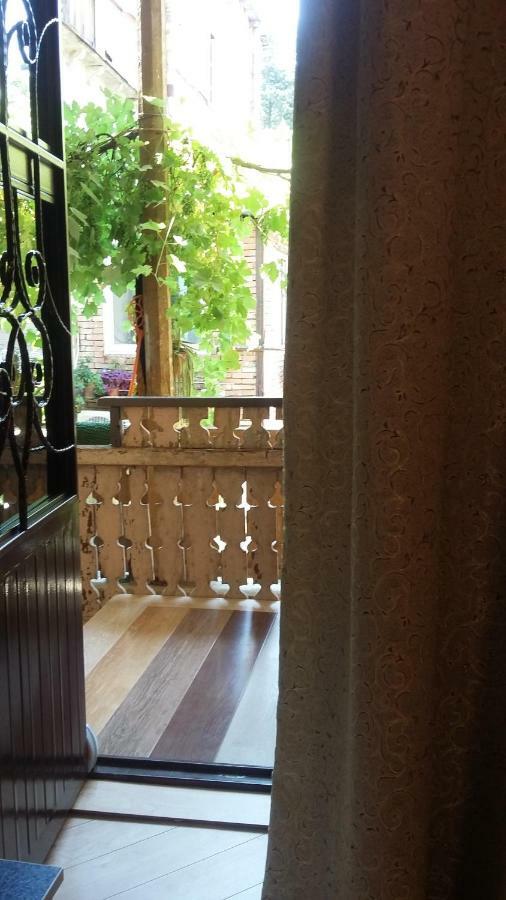 Hotel Joniskera Tbilisi Zewnętrze zdjęcie